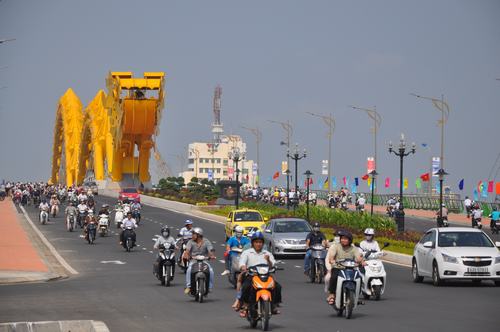 Đà Nẵng là thành phố sử dụng nhiều phương tiện giao thông cá nhân là một trong những nguyên nhân gây ra môi trường sống.