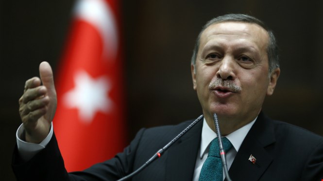 Tổng thống Thổ Nhĩ Kỳ Recep Tayyip Erdogan nói có thể tìm nguồn cung cấp dầu khí mới thay Nga - Ảnh: Reuters