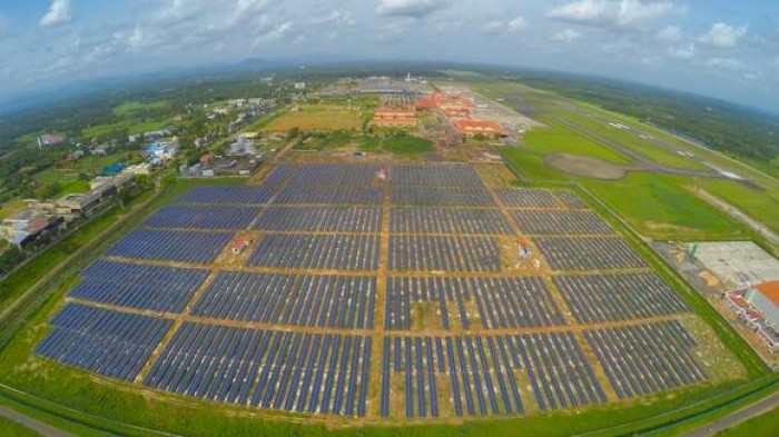 Toàn cảnh hệ thống 50 000 tấm pin năng lượng mặt trời của sân bay Cochin
