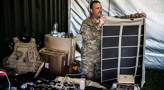 Năng lượng mặt trời: Vũ khí chiến lược của quân đội Mỹ và NATO
