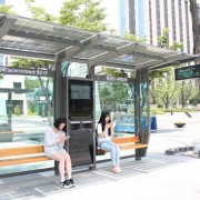 Trạm xe buýt sử dụng Năng Lượng Mặt Trời tại thủ đô Seoul