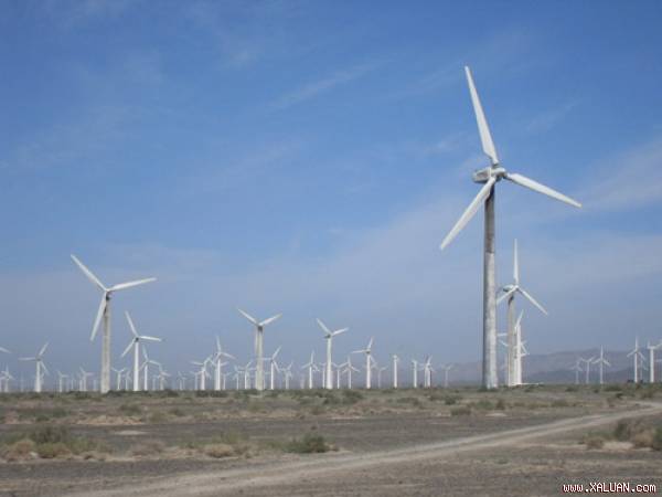Khu sản xuất năng lượng gió Xinjiang, Trung Quốc.