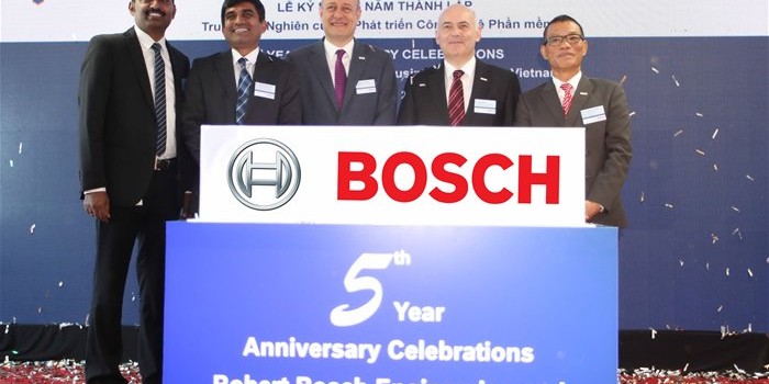 Bosch hỗ trợ triển khai dự án xe máy điện cộng đồng