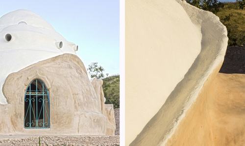 Ngôi nhà sử dụng chủ yếu nguyên liệu chính từ cát và đá ở địa phương