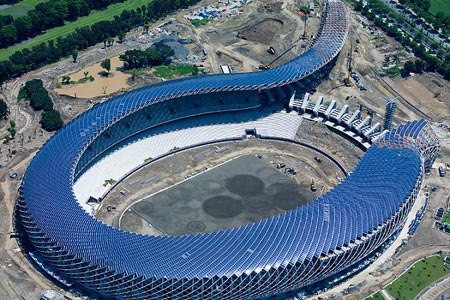 Sân vận động tạo ra điện nhờ mặt trời