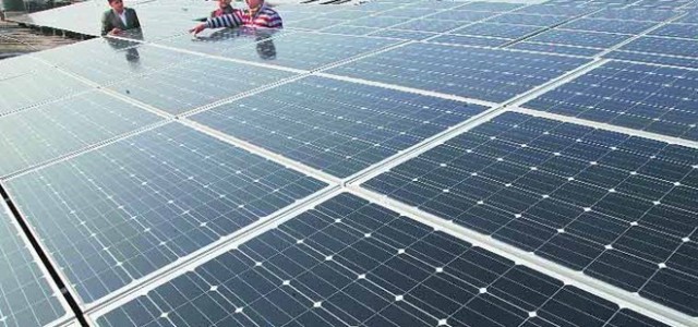 Ấn Độ đưa vào vận hành nhà máy điện Mặt trời lớn nhất thế giới