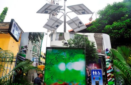 Nhà vệ sinh năng lượng mặt trời ở trung tâm Sài Gòn