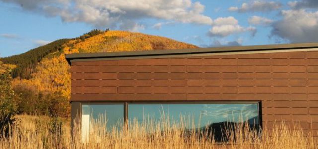 Ngôi nhà xinh đẹp ở Colorado sử dụng 70% năng lượng mặt trời