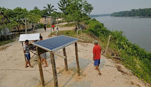 Năng lượng mặt trời trong rừng Amazon