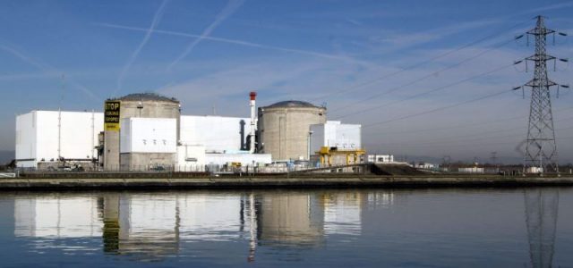 Pháp sẽ đóng cửa 14 lò phản ứng hạt nhân vào năm 2035