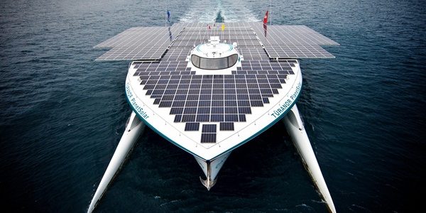 Cận cảnh thuyền chạy bằng năng lượng mặt trời lớn nhất thế giới
