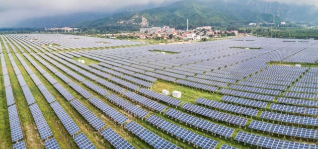 Phát triển năng lượng tái tạo: Bài học từ Trung Quốc