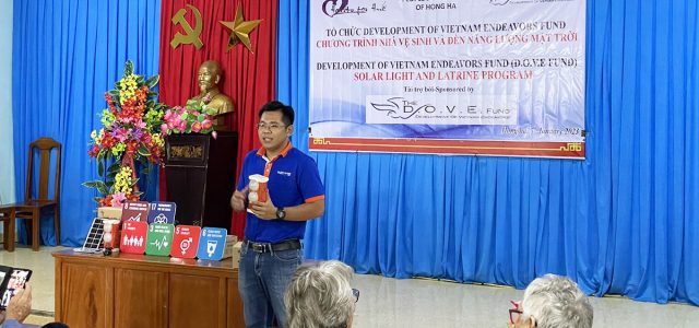 Vũ Phong Energy Group tài trợ 50 đèn mặt trời SolarV cho người dân tỉnh Thừa Thiên Huế